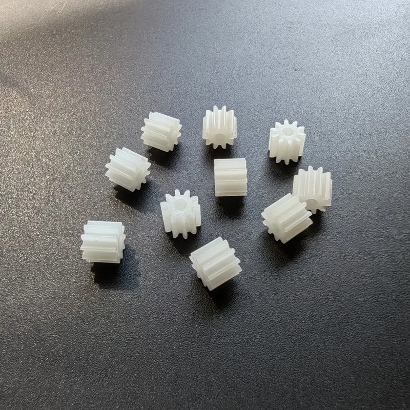 10PCS 10 Teeth 0.5M Plastic Gear 10T OD= 6mm Hole= 1.95mm DIY Model Technology Toys Motor Pinion Gears Spare Parts 102A
