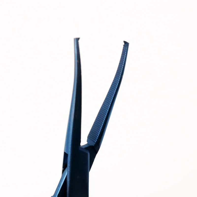 คีมห้ามเลือดแบบฟันโลหะผสมไทเทเนียม เครื่องมือผ่าตัด อุปกรณ์ห้ามเลือดทางการแพทย์