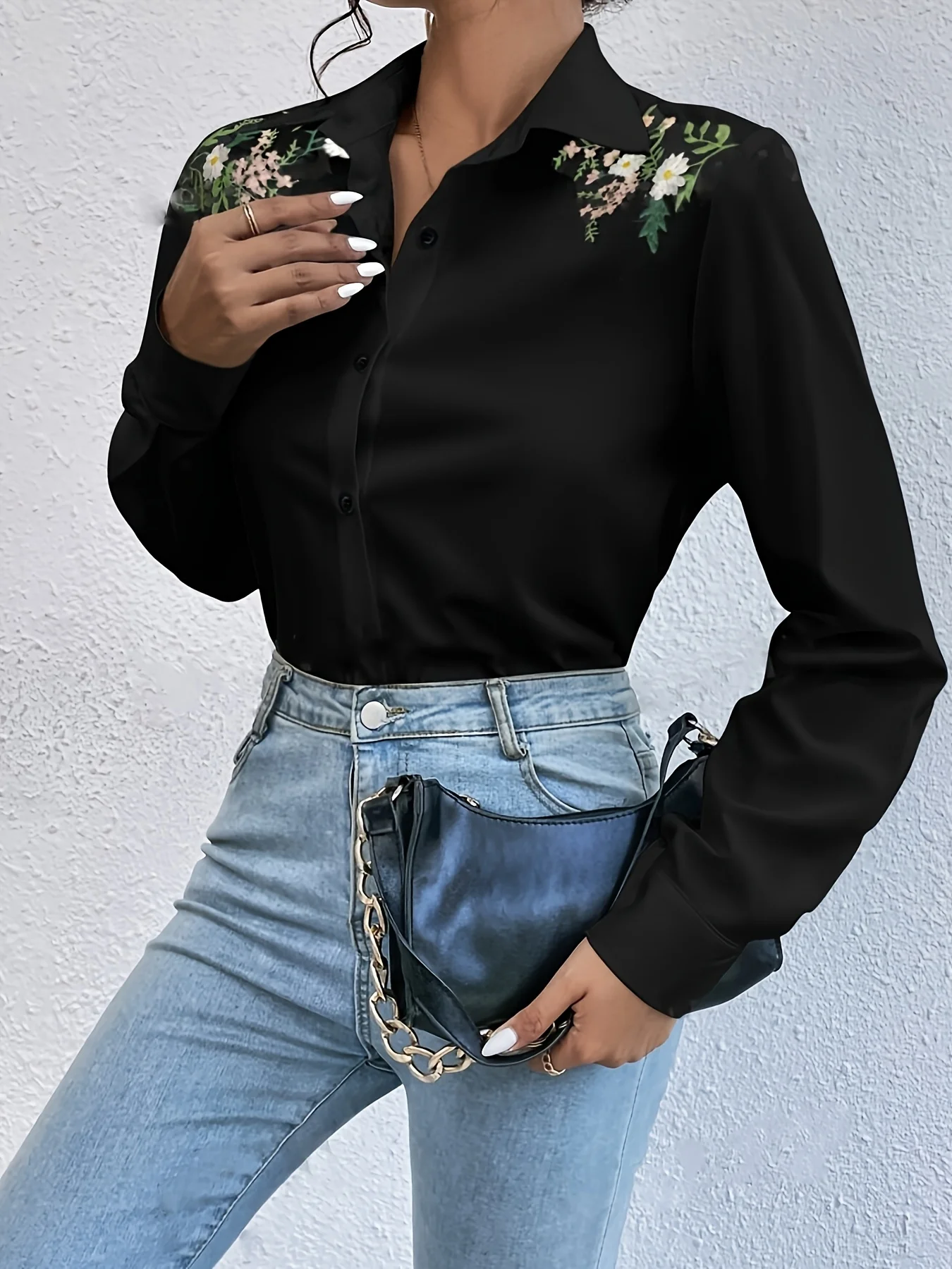 

Fashionable design floral top with exquisite embroidery new black women's shirt