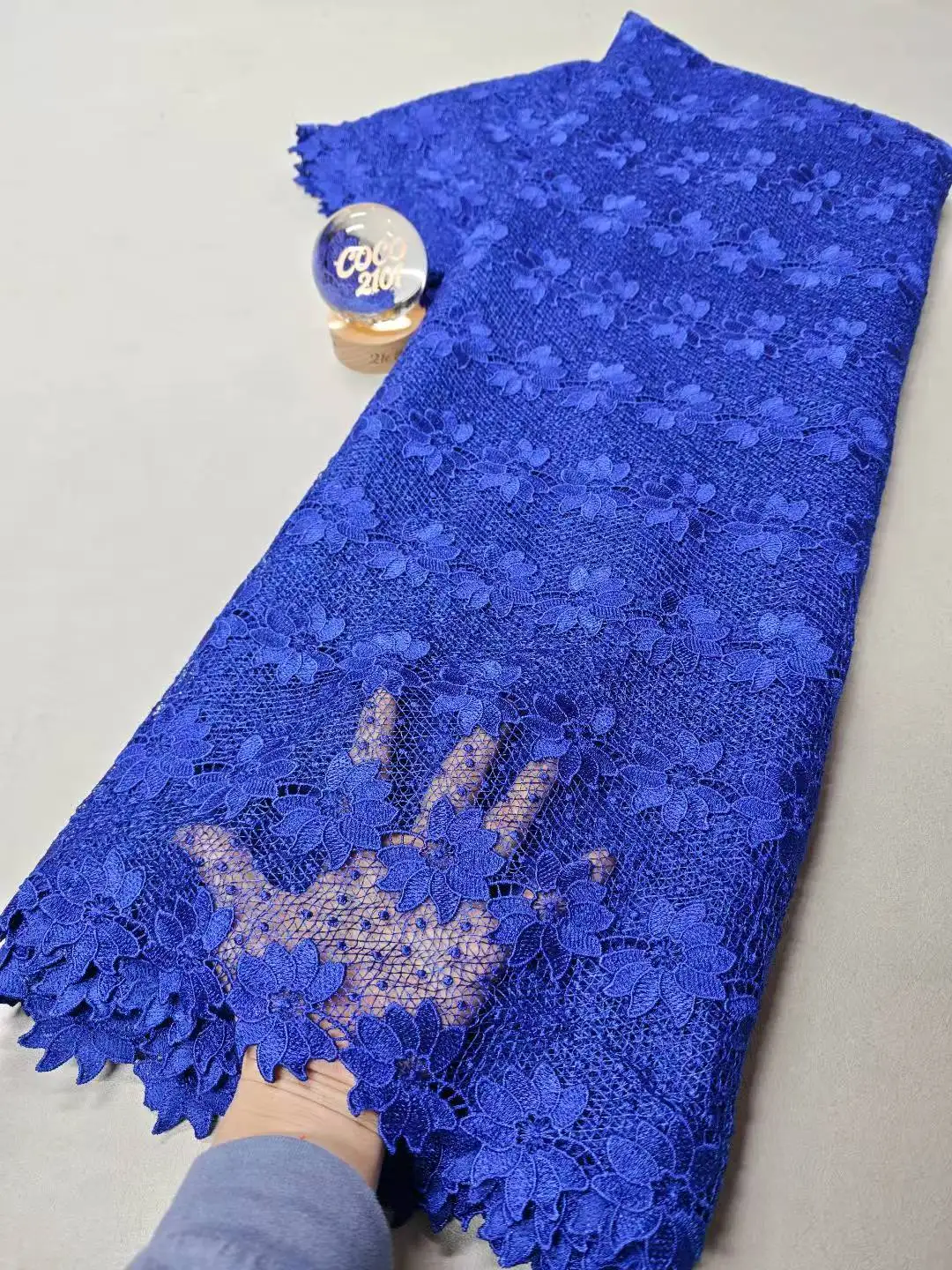 

Африканская нигерийская кружевная ткань высокого качества с вышивкой, водорастворимая тюль, свадебное платье, гипюровые блестки, 5 ярдов, XL151