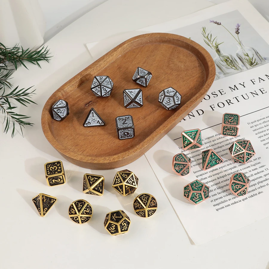 Hot Sale 8 Colors Polyhedral Metal Dice 7pcs/set Role Play Games DND Dice Ornaments Accept Custom Font Symbol Pattern Logo