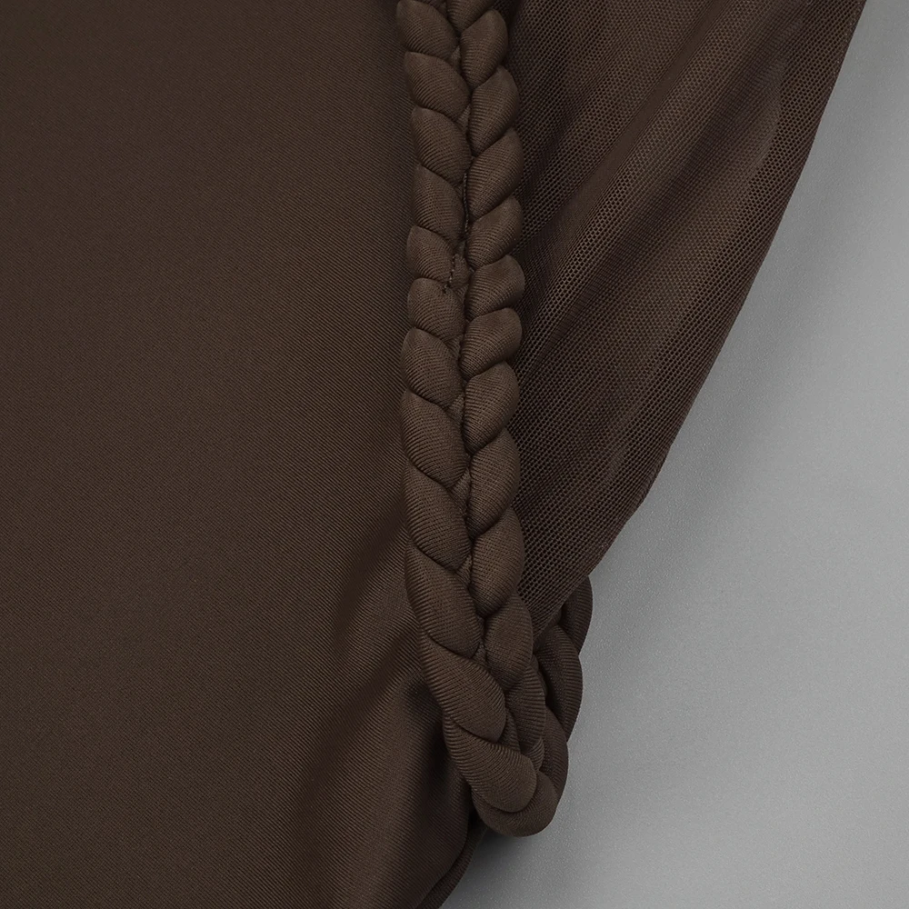 VC 파티 이브닝 ​​가운을 위한 쉬어 메쉬 코르셋 액센트가 있는 세련된 브라운 하이넥 긴 소매 드레스