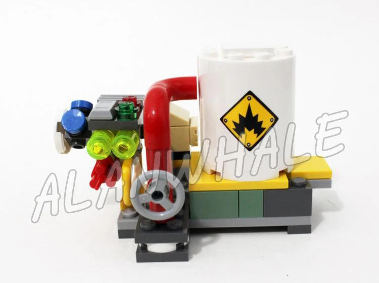 136pcs Super Fighter The Joker Balloon Escape Backpack Power Plant 10626 Building Blocks Boy Compatible With Model