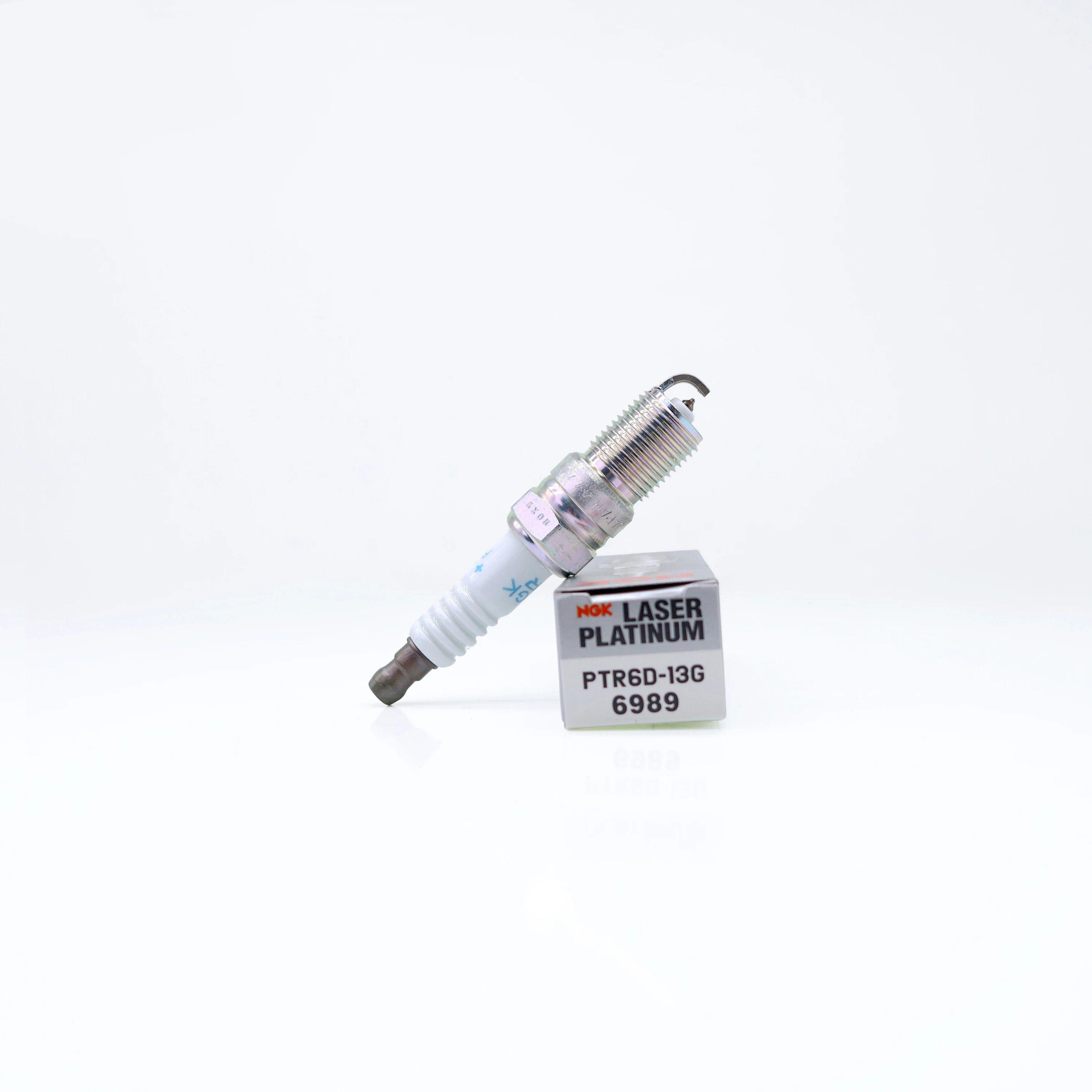 NGK Laser Platinum Spark Plug PTR6D-13G 6989 Genuine for VOLVO,FORD