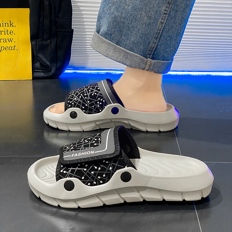 Novedad de verano, zapatillas informales grandes de EVA para hombres y mujeres, chanclas de playa al aire libre, sandalias casuales de moda para hombres