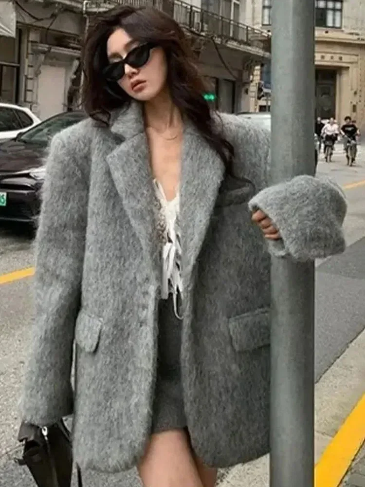 TARUXY Loose Lapel Plush Jacket Female 2024 Autumn Winter New Warm Solid Button Long Sleeve Coat Office Lady Outwear Elegant