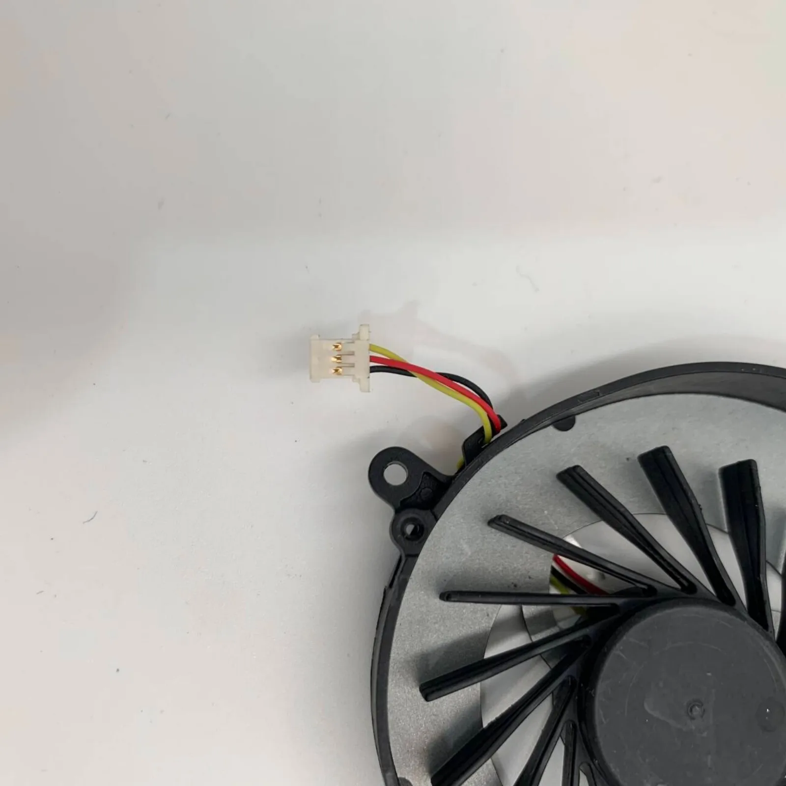 

for HP CQ43 G43 CQ57 G57 CQ430 CQ431 CQ435 CQ436 CQ630 CQ636 TPN-F101 Laptop CPU Cooling Fan