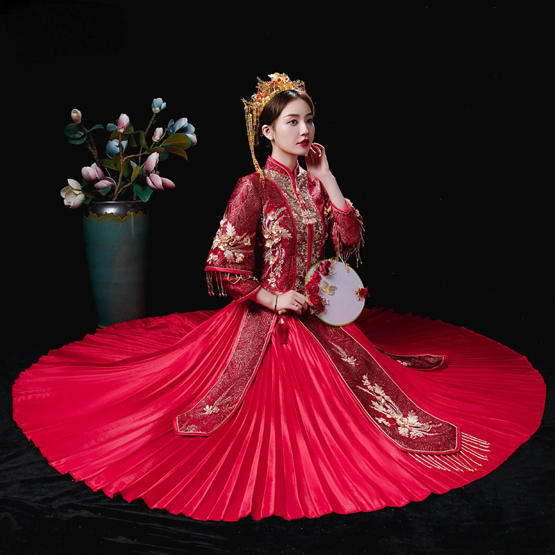 

Bride Wedding Xiuhe Ancient Wedding Dress Elegant Slim Long Qipao Dresses Chinese Traditional Princess Toast Clothes Cheongsam