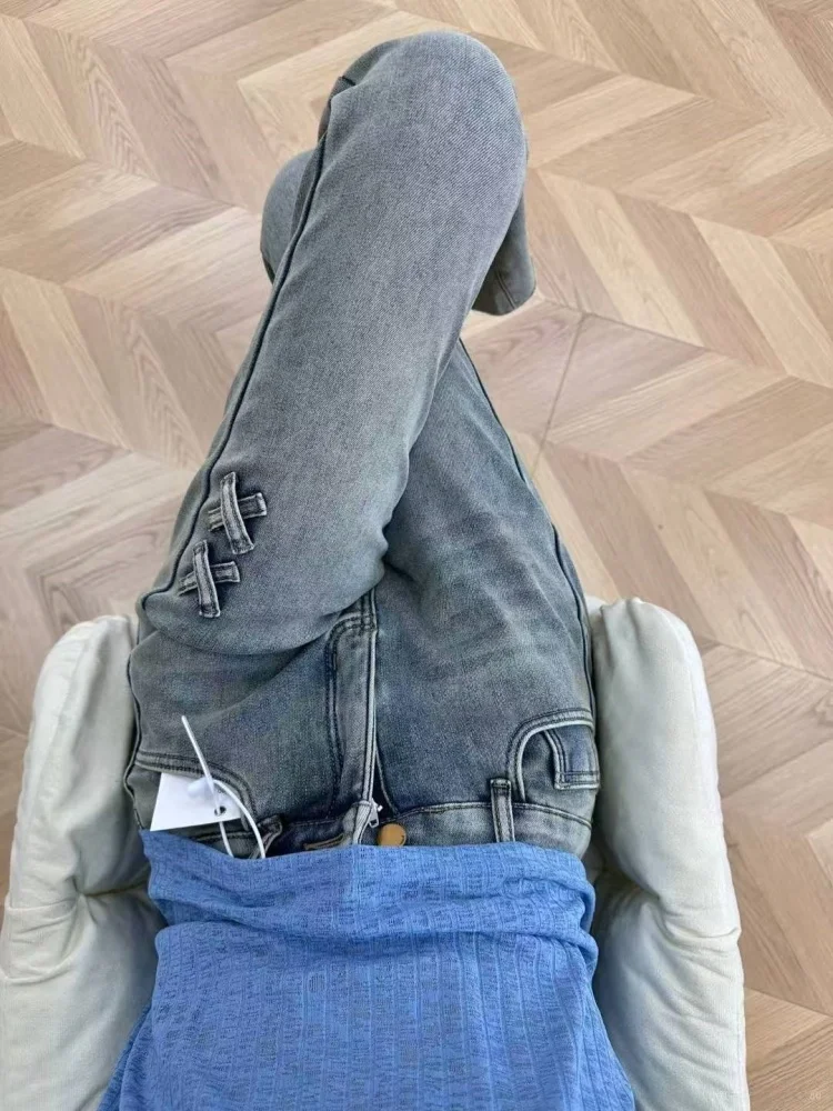 กางเกงยีนส์เอวสูงทรงสลิมฟิตสำหรับผู้หญิง ไซส์ใหญ่ สไตล์เรโทรอเมริกัน ขาตรง ยืดหยุ่น ทรงขาบานเล็กน้อย