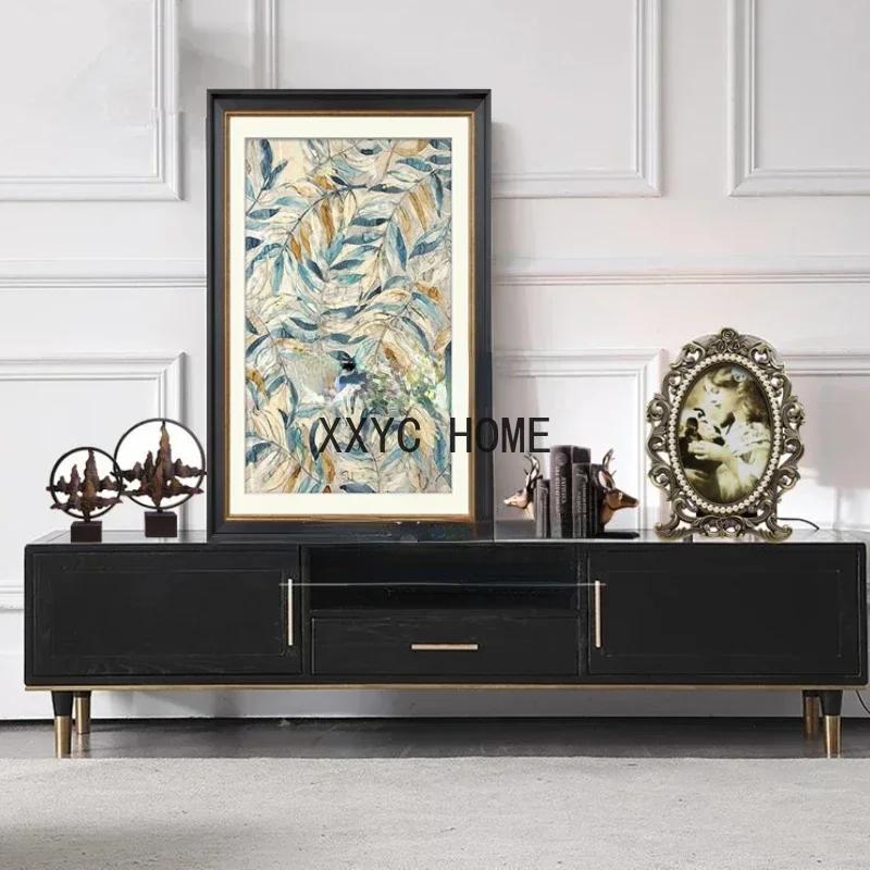 

Комбинация тумбы под телевизор и журнального столика: современный, простой дизайн для небольшой квартиры, в стиле постмодерн.