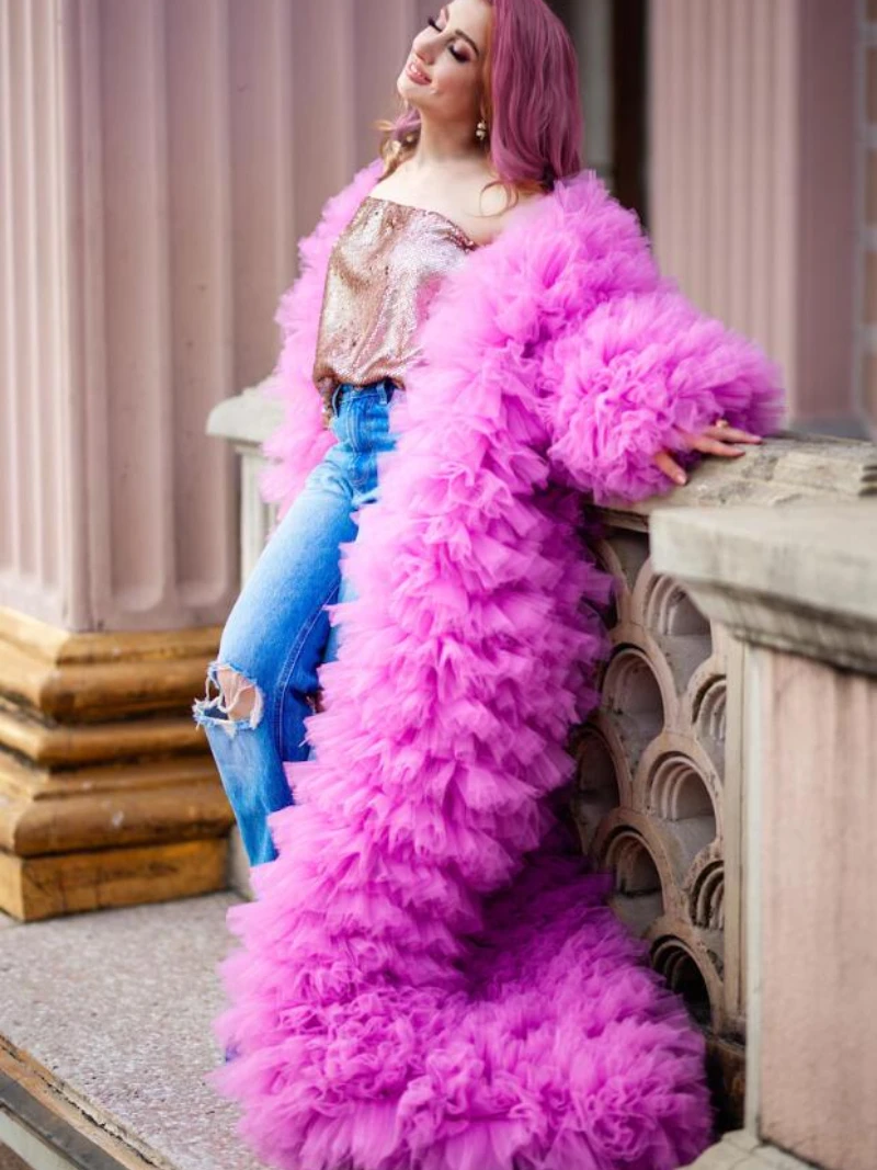 

Gorgeous Photo Shooting Ruffle Cape Women Long Coat Long Sleeves Tulle Jacket with Train Extra Puffy Kimino Ruffled Dress Custom