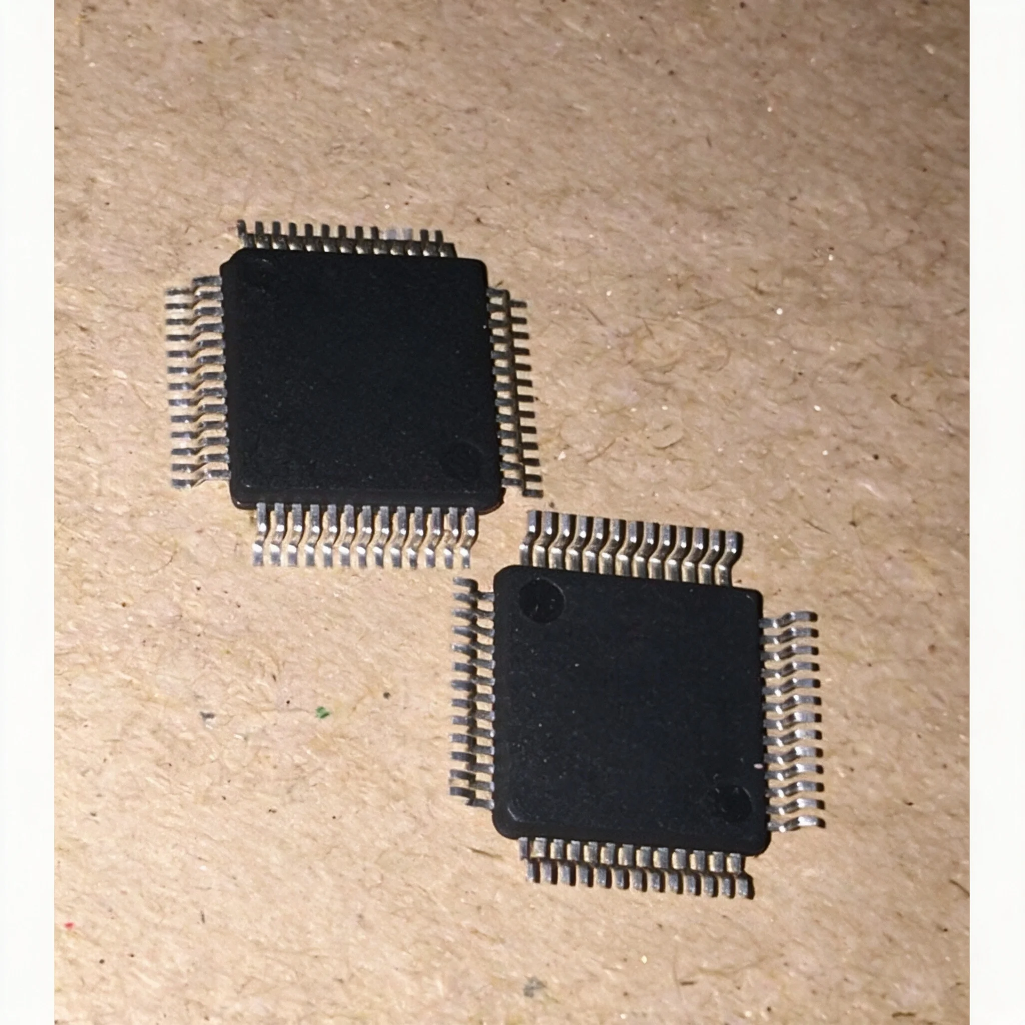 5piece ADUC831BS ADUC841BSZ62-5 836BS BSZ ADUC845BSZ62-5 Single & Bulk Orders Equally Welcomed
