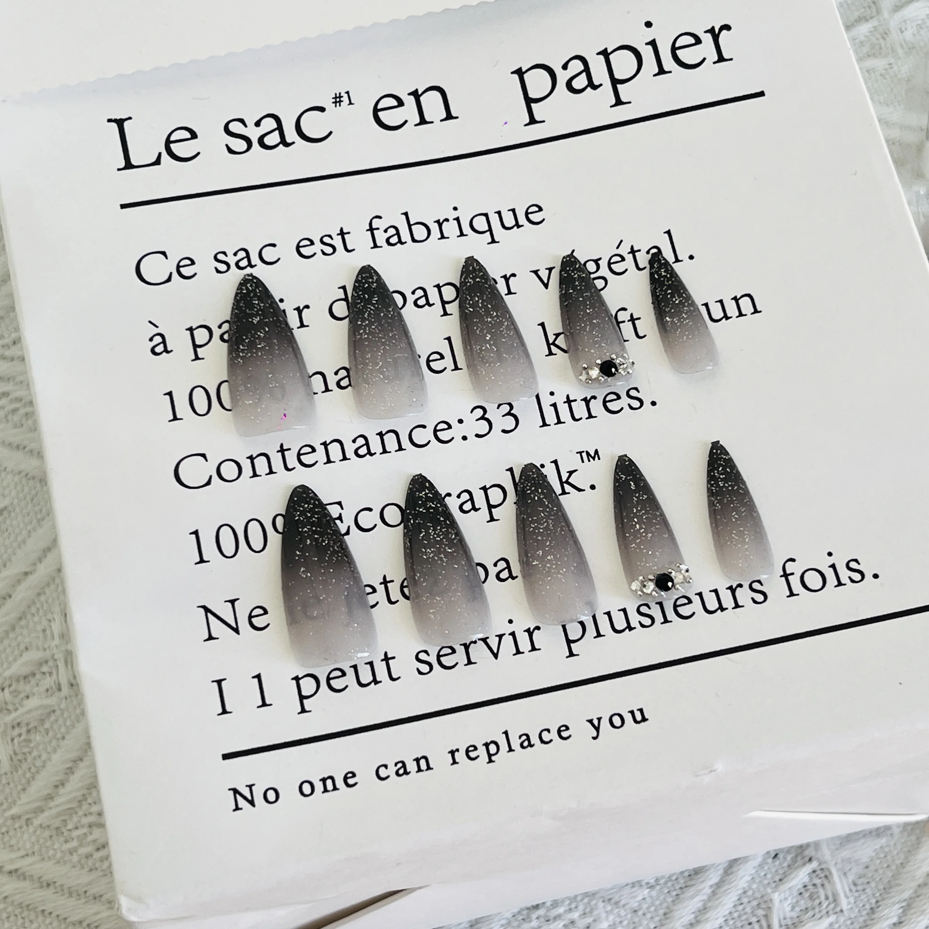 Uñas usables de Color degradado oscuro fresco Y2K, juego de uñas extraíbles de longitud media con purpurina única y brillante en diferentes tamaños