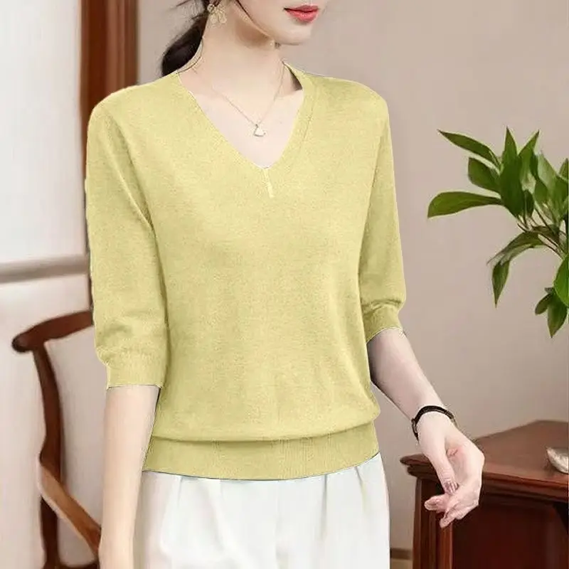 

Новый женский пуловер с v-образным вырезом, модный однотонный универсальный повседневный вязаный топ со средними рукавами
