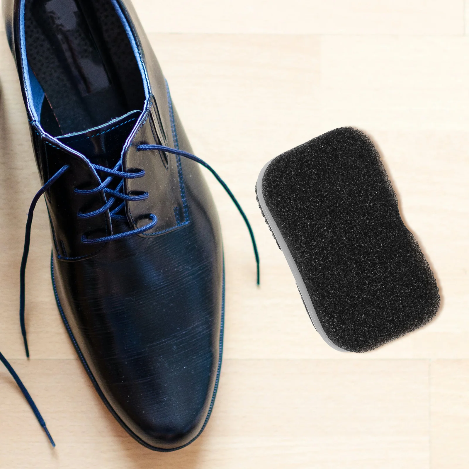 

1 Pair Double-Sided Shoe Polish Sponge Soft Cleaner Brush For Shoes Sofa Handbags Travel Use (Random Color)