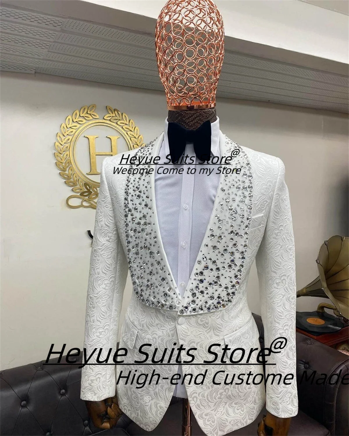 

Luxuly Beaded Diamond Shawl Lapel Men Suits Elegant Jacquard Groom Wedding Tuxedos 2 Pieces Sets Male Prom Blazers Ropa Hombre