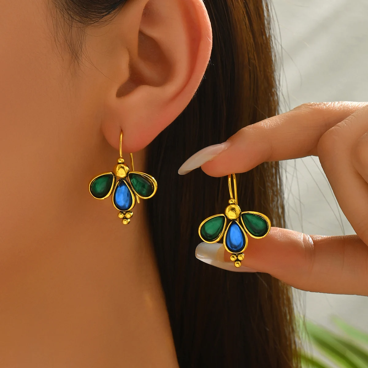 Charm Green Blue Stone Waterdrop Hook Earrings for Women Silver Color Dangle Earrings Wedding Jewelry
