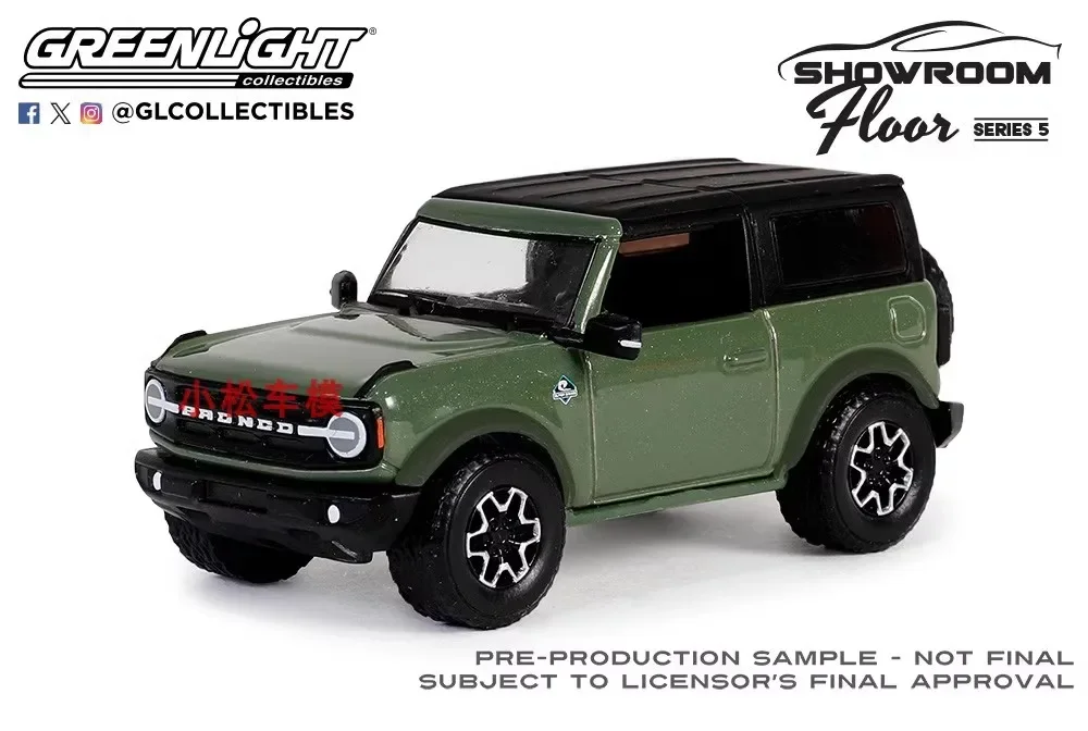 1:64 2023 Ford Bronco Outer Banks 다이캐스트 금속 합금 모델 자동차 장난감 선물 컬렉션 환영 제품