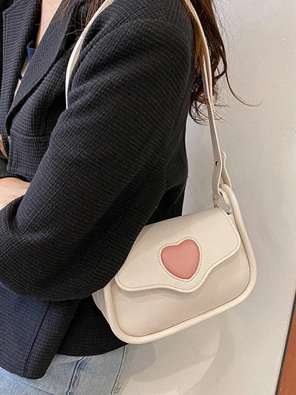 Slanting Cross Bag Female Hundred Fashion Love Retro Saddle Bag Niche Shoulder Bag