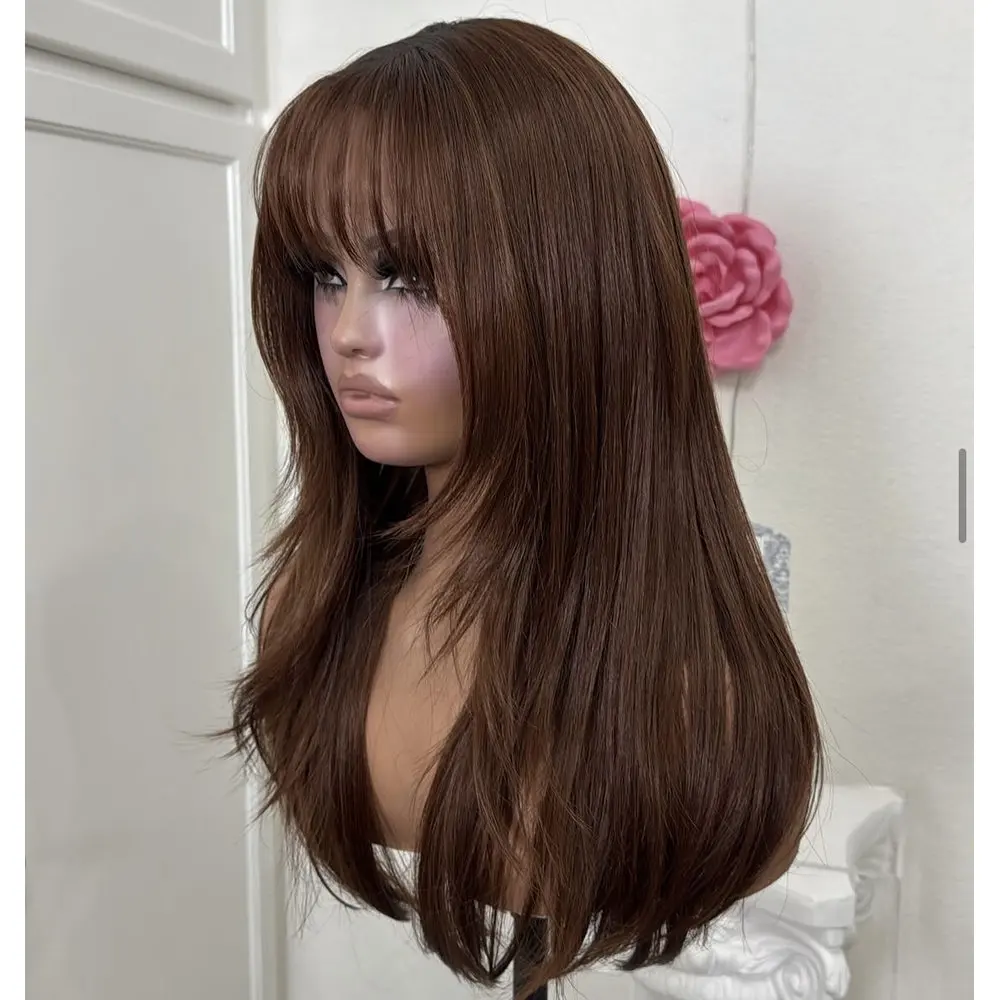 Chestunt Braune, transparente, vollständig aus Spitze gefertigte Echthaarperücken für Damen mit Pony, ohne Klebstoff, mit seidig glattem, langem, peruanischem Remy-Haar. – Detail 1