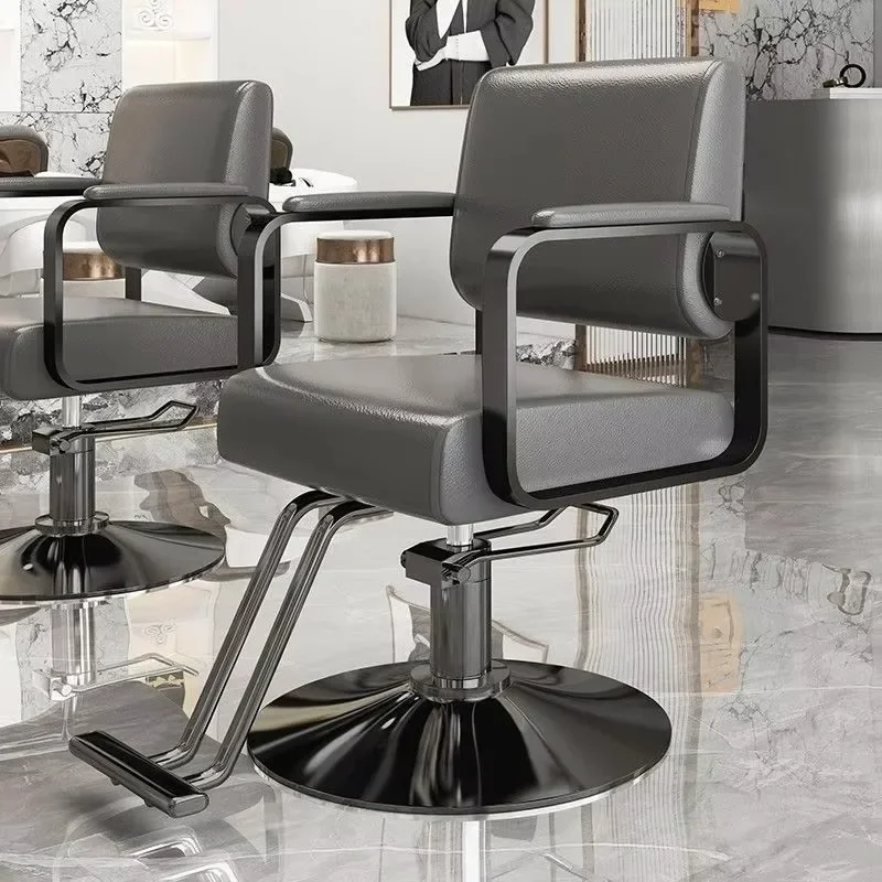 Рисунок 6 - Современное классическое парикмахерское кресло