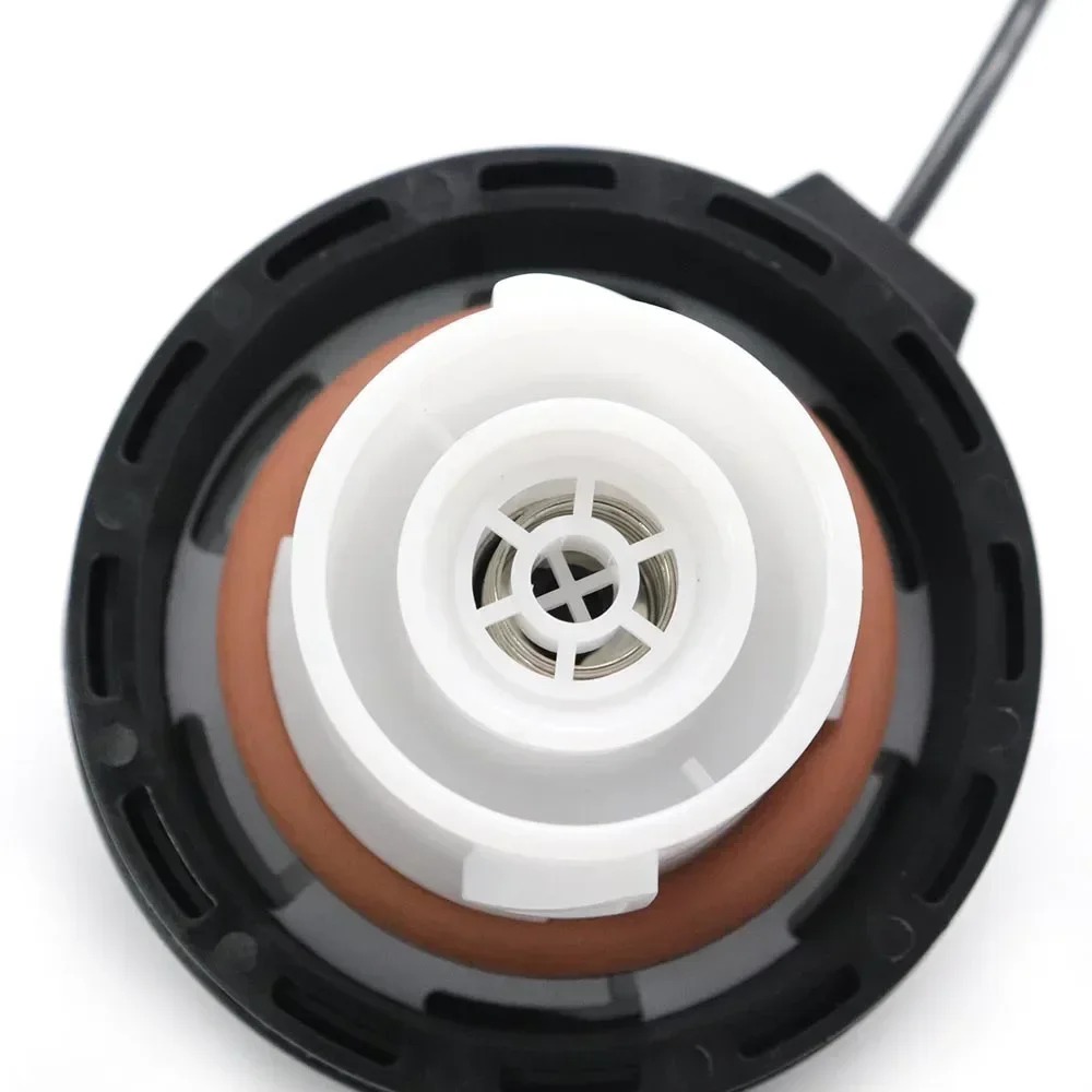 غطاء غاز لخزان الوقود مع حبل لسيارة شيفروليه سيلفرادو 95995094 لجي إم سي سييرا يوكون كاديلاك CTS لسيارة بويك ريجال بونتياك 04-12