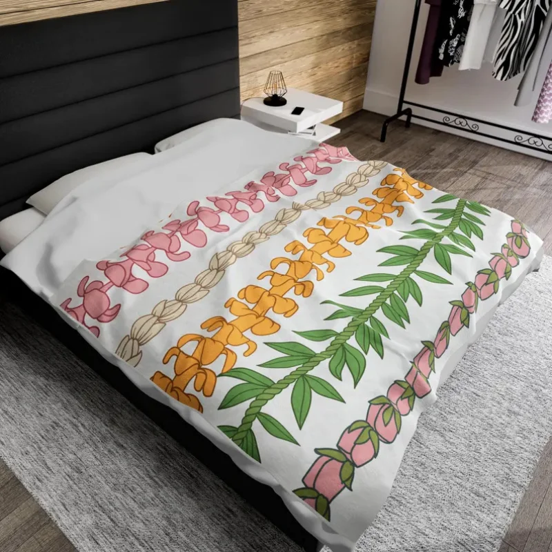 Hawaiian Floral Wreath Fleece Blanket - Tropical Beach Villa Throw, Soft All-Season Home Decor, Vibrant Pink & Orange Flowers