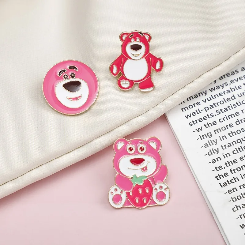 Broche de dibujos animados de Disney Lotso, figuras de Anime, broche Kawaii, juguete, decoración de mercancía de Anime, regalos de cumpleaños para