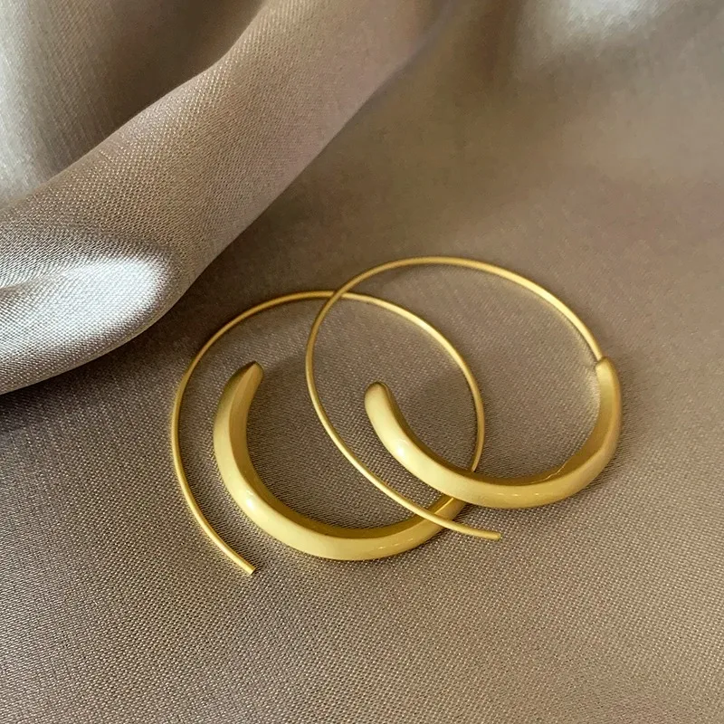 Matte Gold New Design Gold Color Circle Earrings for Women's Fashion Jewelry Girl‘s Christmas Party Exaggerated 2025 Accessories