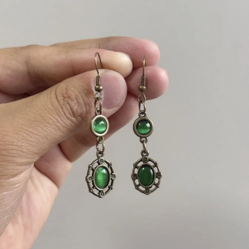 Retro Victorian Bronze Color Geometry Hollowed-out Lacework Oval Green Opal Long Pendant Dangle Earrings for Women Charm Jewelry