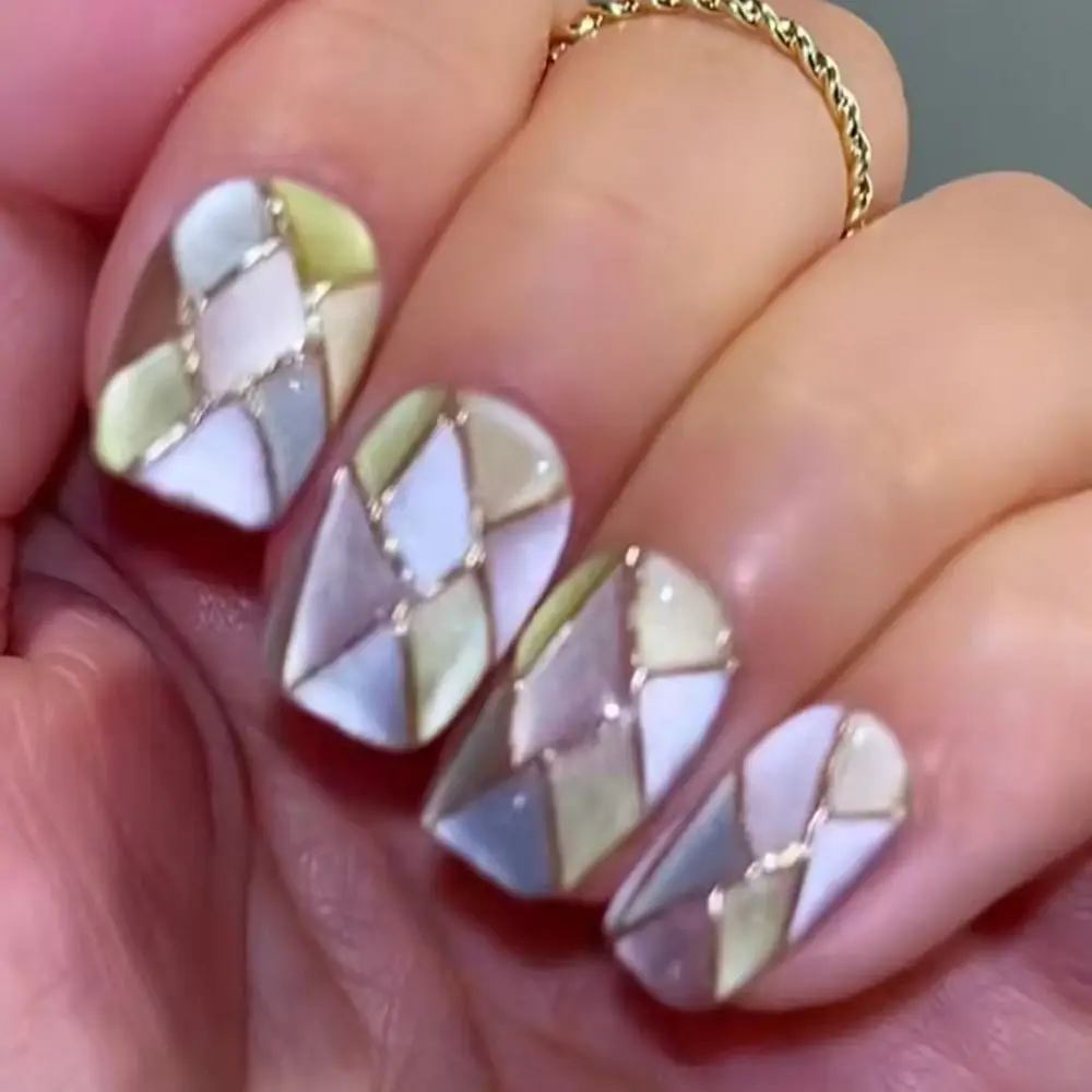 

30pcs New Short Ballerina False Nails Cat Eye Color-blocking Fake Nails Checkered Pattern Full Cover Nail Tips DIY