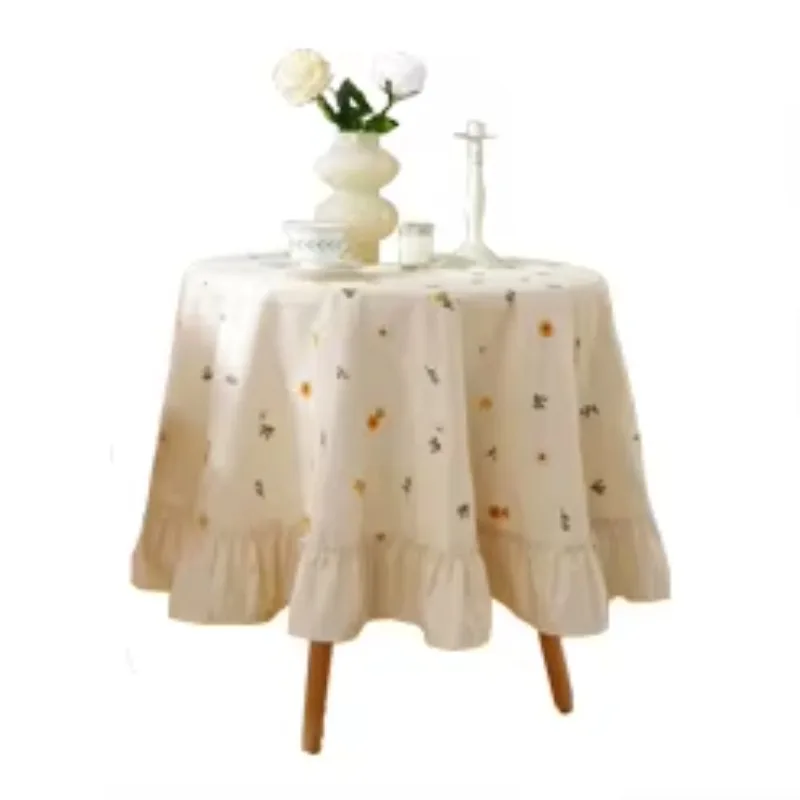 

Handmade pure linen plaid tablecloth with waterproof ruffle edge, suitable for family hotels or parties