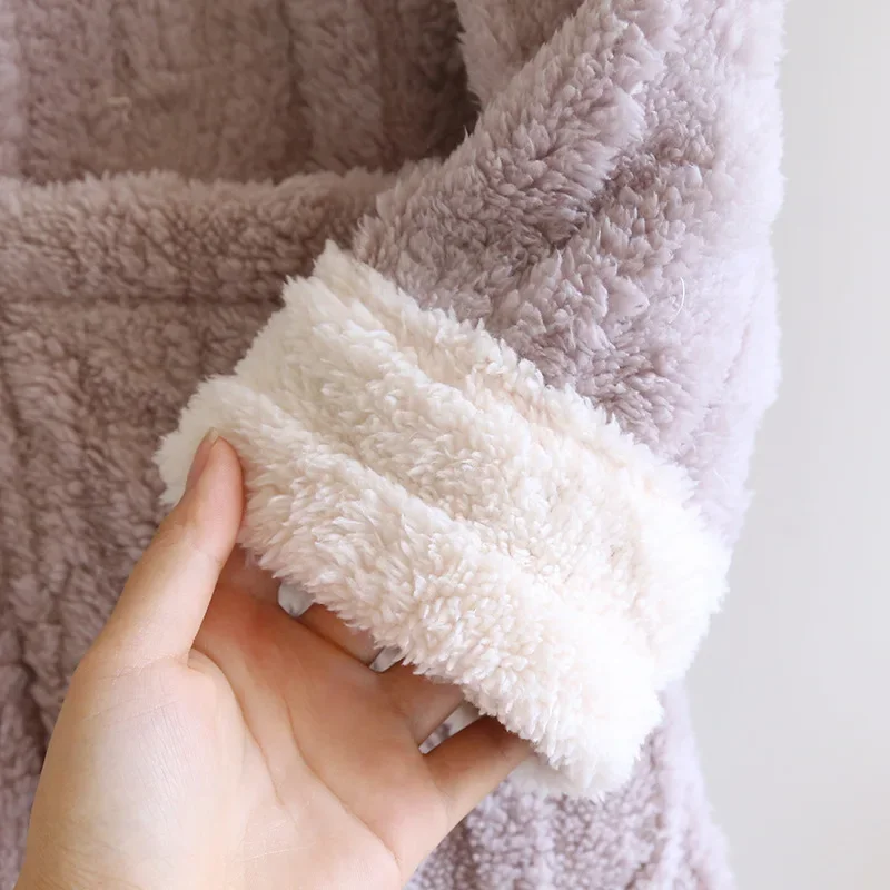 2025 Autumn/Winter New Coral Fleece Nightgown Women's Plush Thickened Nightgown Bathrobe Long Flannel Home Robe Ladies Nightgown