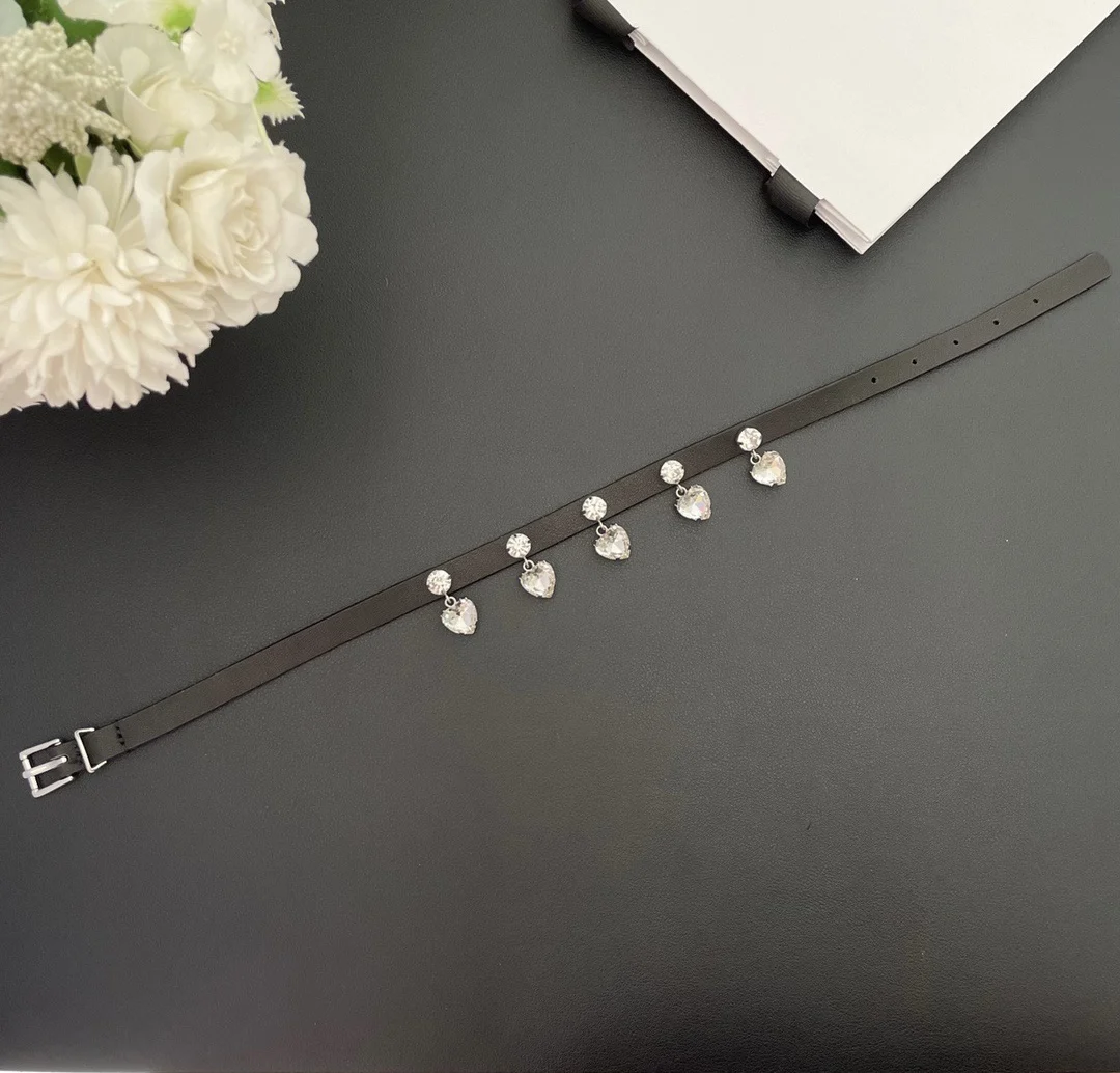 Necklace Light Luxury Fashion Temperament Retro Heart Leather Collar Jewelry Collier Femme Pendant Grandes De Mujer Moda