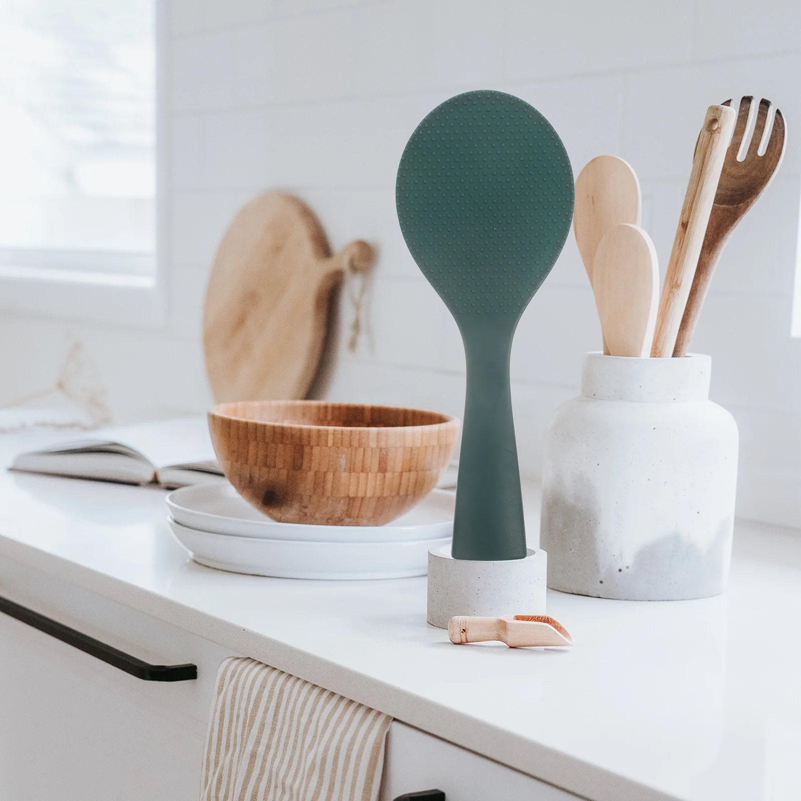 

Silicone Rice Spoon Thickened Non-Stick Cooking Scoop For Kitchen Standable Ladle Practical Meal Tool