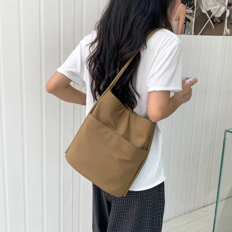 

Модная женская сумка через плечо в корейском стиле, нейлоновая сумка-ведро, простая сумка большой емкости