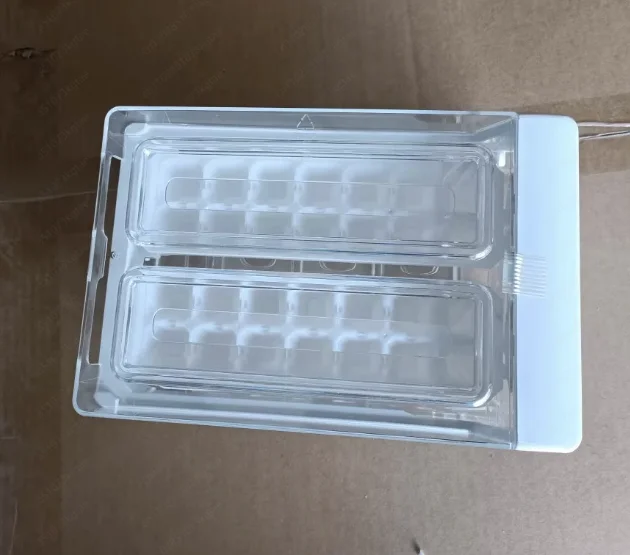 Removable ice box for ice storage, small drawer, hygienic and convenient, refrigerator freezing mold ice cube mold frozen