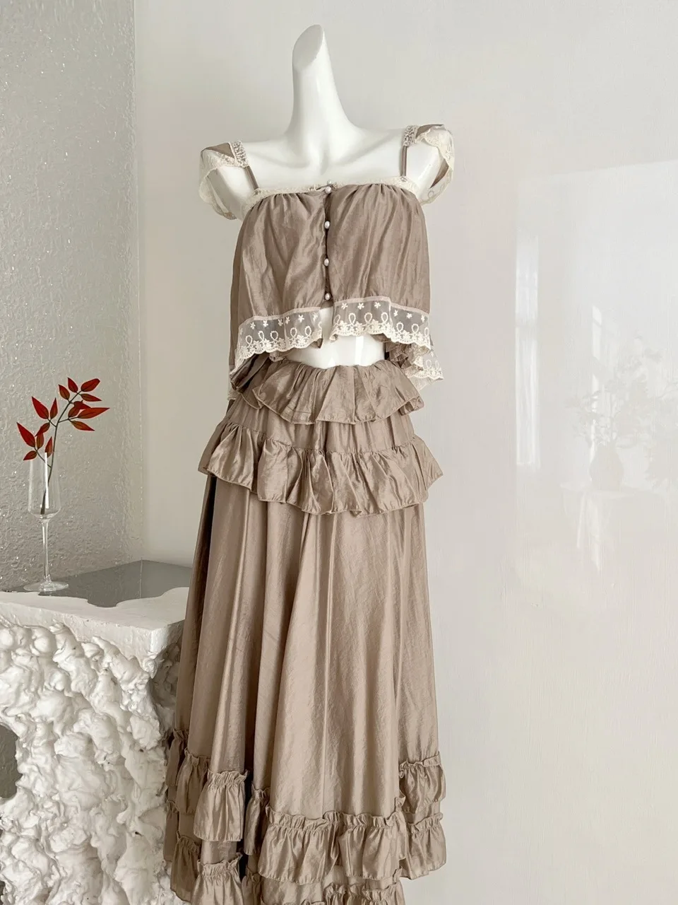 

Summer Vacation Style Women's Two-Piece Set with Lace Trim Strap Tops High Waist Bottoms Fairy Princess Atmosphere Feeling