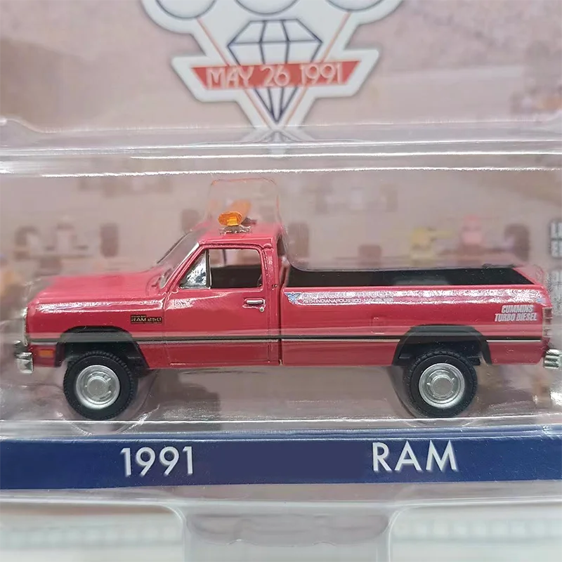 Diecast 1:64 Scale RAM 1991 Pickup Alloy Retro Car Model Finished Product Simulation Toy Collection Gift Static Model Souvenir