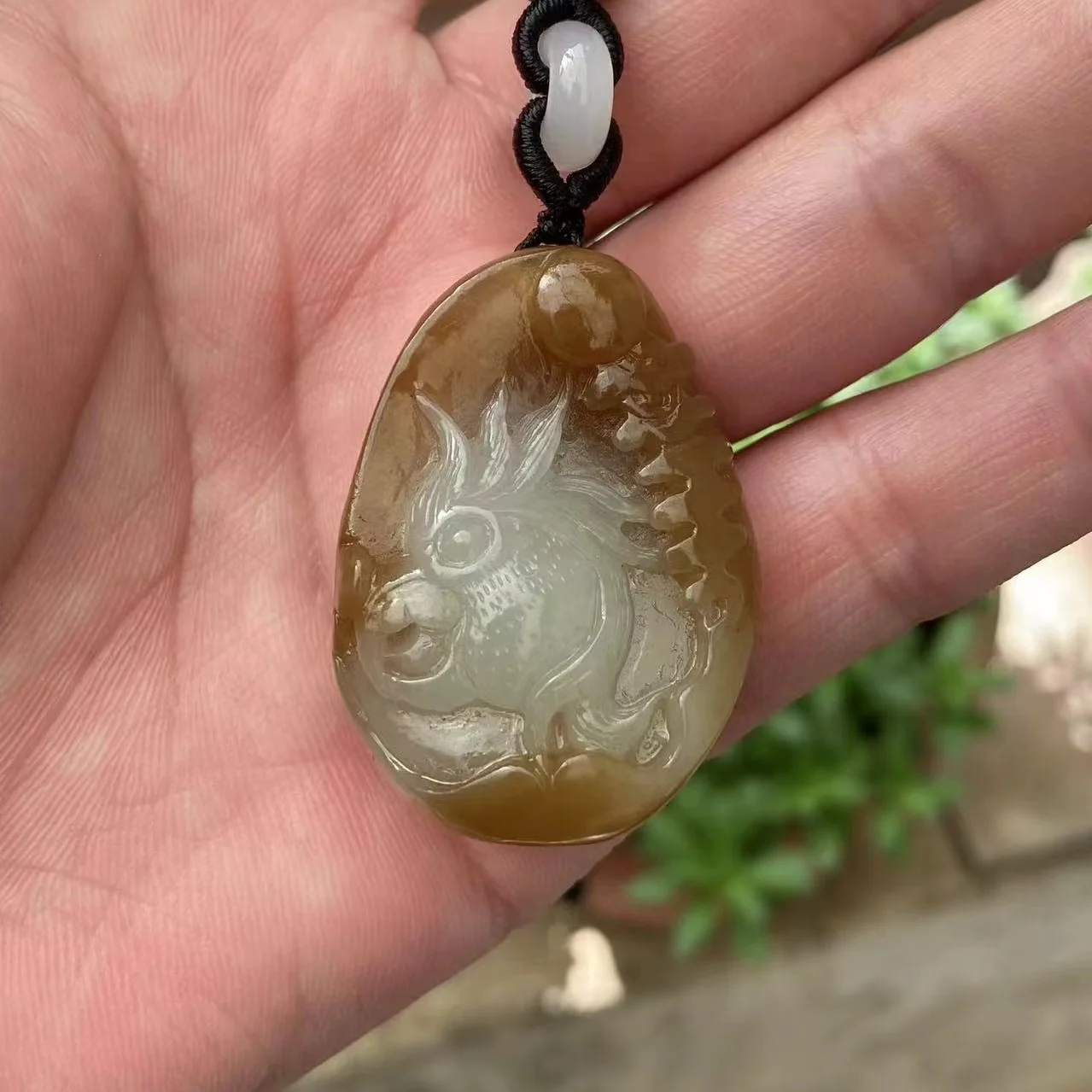 

Natural 100% real yellow hetian jade pendant necklace Carving cock pendants Gifts for men and women jewelry Bless peace