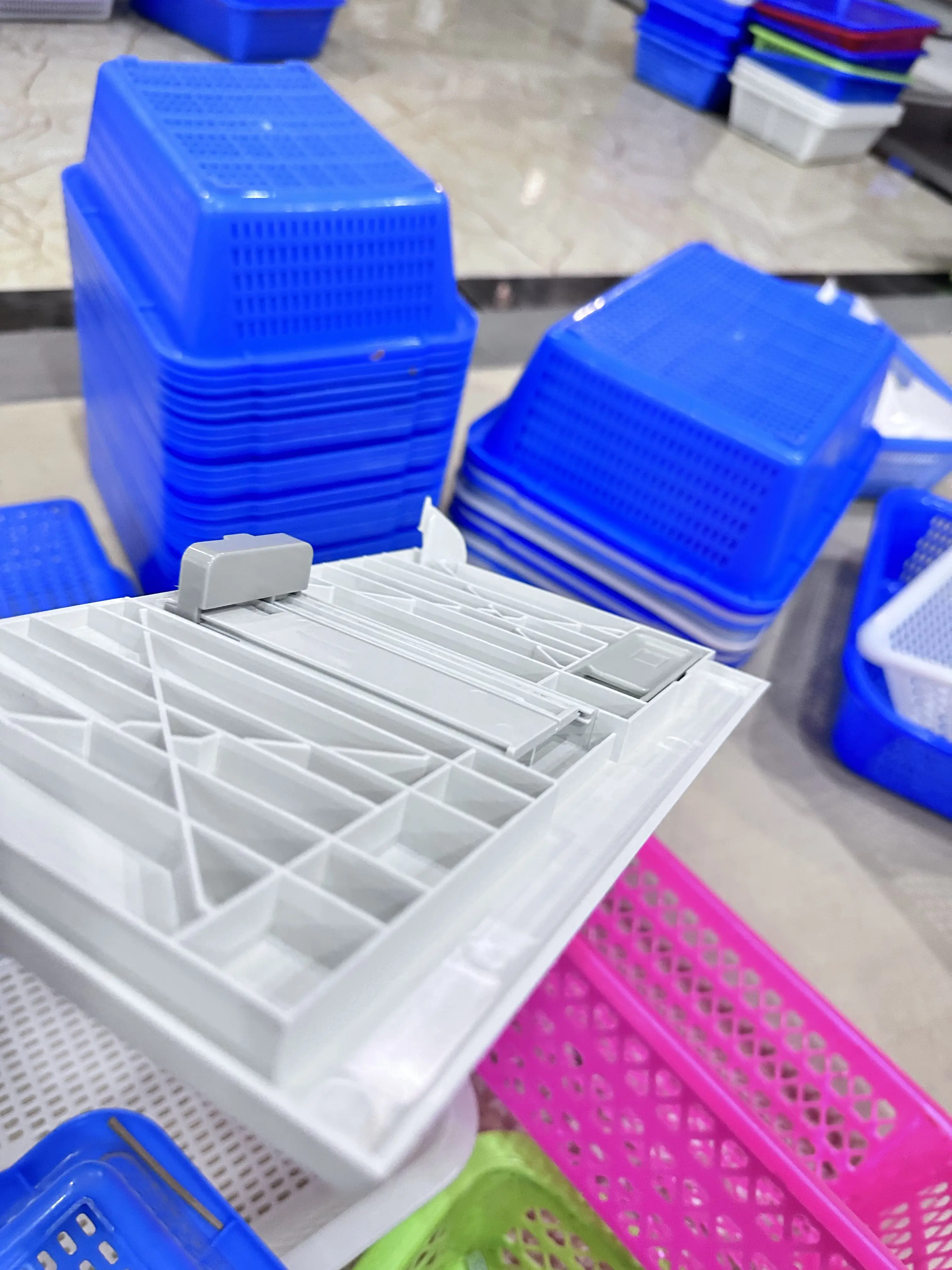 

5PCS RM1-2399-000 Paper Input Delivery Tray Assembly for Canon LBP 2900 2900+ 3000 / LBP2900 LBP2900+ LBP3000