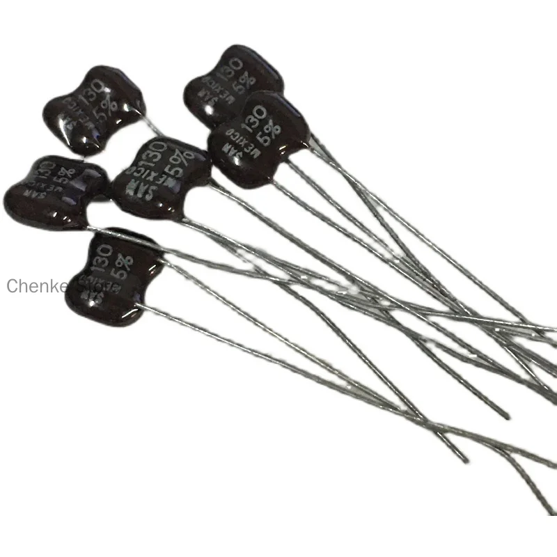 

10PCS/brand new original American 130PF 300V 5% fever audio silver mica capacitor 3-pin distance