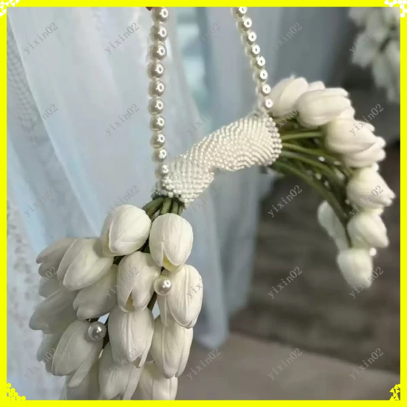French Style Wedding Bridal Bouquet Artificial Flowers for Wedding CeremonyA single bunch