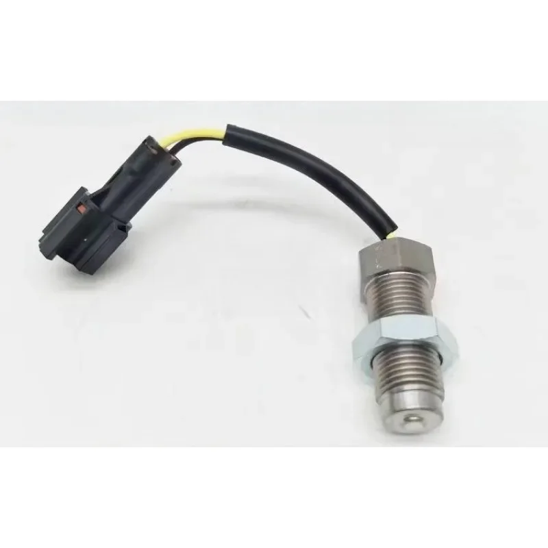 Excavator SY65 75 135 215 235-8 (suitable for Sany Isuzu) engine flywheel housing speed sensor