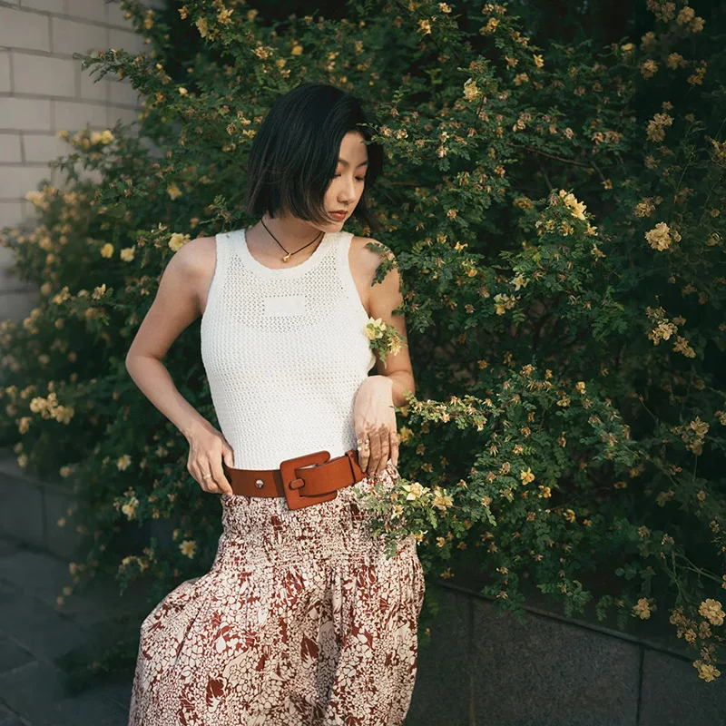 Sli White Summer Hook Needle Me Letter Slim Fit round Ne Svel Vest Faionable Knitted Tank Top Women's Clothing