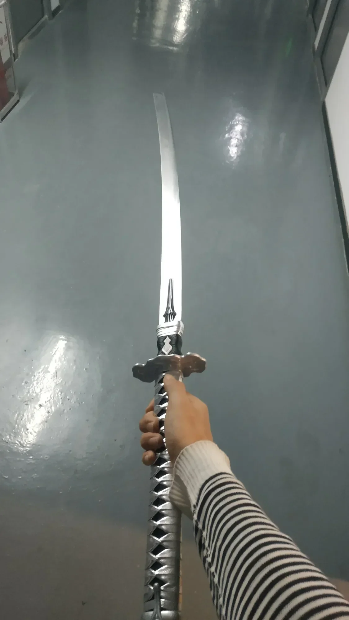 120 سنتيمتر تأثيري أنيمي NieR Automata 2B/9S سلاح السيف الخشبي مرحلة الأداء زي فستان بتصميم حالم حفلة عرض مسرحي الدعائم هدية