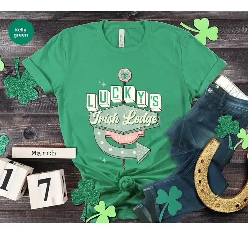 Retro St Patricks Day T Shirt Cute Irish Women Outfit Lucky Crewneck SweaT Shamrock for Her Clothing