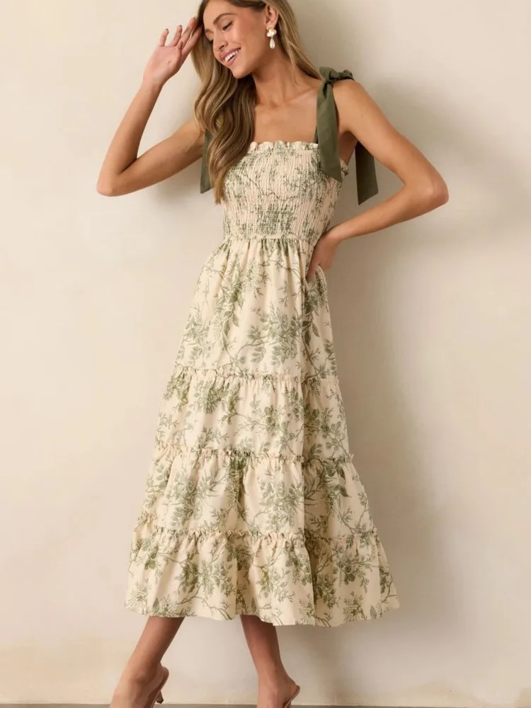 新しい夏のカジュアルな女性用ボヘミアン風花柄プリントストラップロングドレス、エレガントな女性用フローイングマキシドレス、パーティー、ビーチの服装、女性服