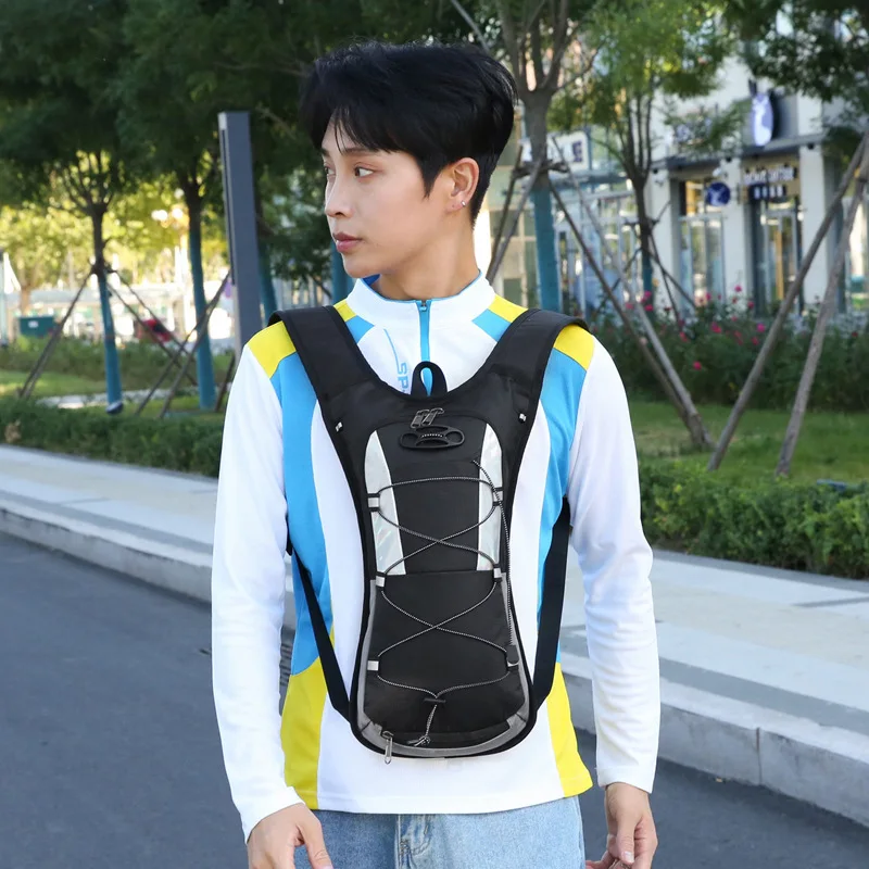 Outdoor sports cycling hydration backpack for hiking, climbing, running, and traveling, suitable for men and women