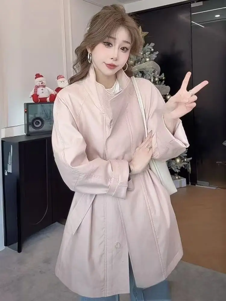 Długi płaszcz trencz damski fioletowy dopasowany z kołnierzykiem, marszczony, ozdobny kołnierzyk, duży, z efektem gniecenia, gradientowy, z elastycznego włókna, w stylu ins.